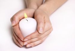 How to do a simple white candle love spell